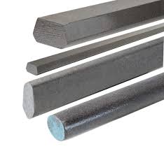 Załóż ostrogę przeciwślizgową do butów gąsienicowych